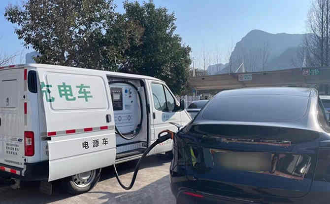 潮南区汽车搭电